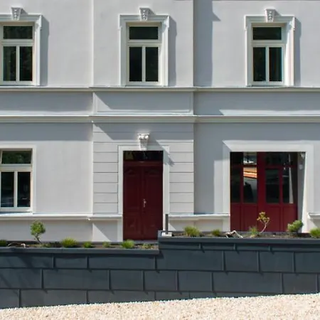 Ap19 Pstruzi (Karlovy Vary)