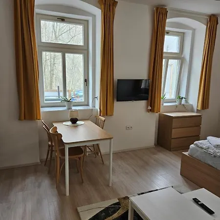 Ap19 * Pstruzi (Karlovy Vary)